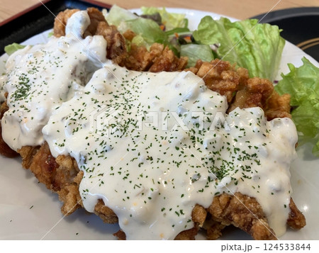チキン南蛮定食 タルタルソースかけ チキン南蛮定食 タルタルソースかけ 124533844