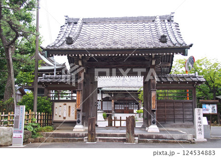 東福寺の山門【埼玉県草加市】 124534883