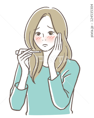 熱っぽい顔で体温計を見る女性 熱っぽい顔で体温計を見る女性 124535304