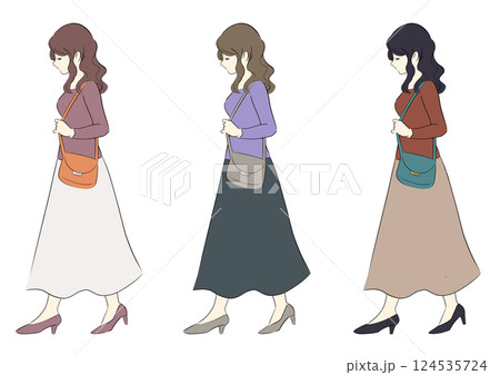 鞄を持つセミロングの女性 鞄を持つセミロングの女性 124535724