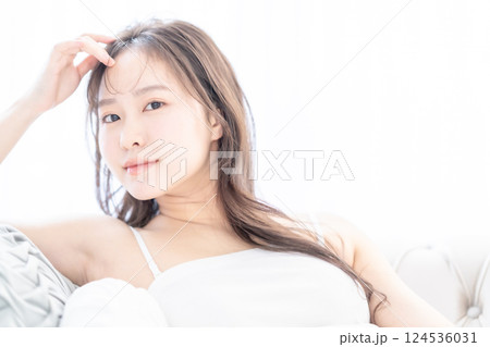 20代前半学生の美容皮膚科イメージ 124536031