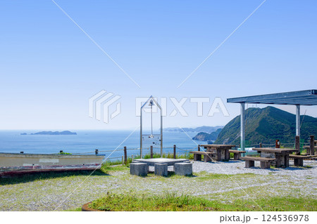 蒲江 里の駅かたひら展望公園から見た日豊海岸と豊後水道 蒲江 里の駅かたひら展望公園から見た日豊海岸と豊後水道 124536978