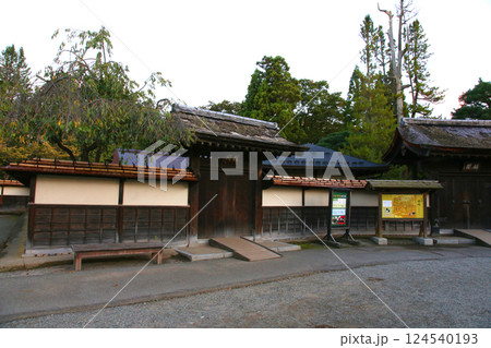 鶴ヶ城　会津若松　会津若松城　若松城本丸御　会津若松観光　天守閣　お城　福島県観光　若松城城址公園　 124540193