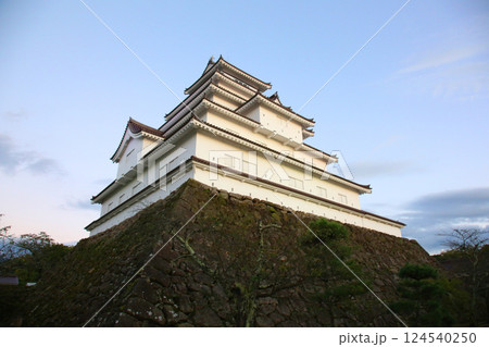 鶴ヶ城　会津若松　会津若松城　若松城本丸御　会津若松観光　天守閣　お城　福島県観光　若松城城址公園　 124540250