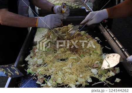 日本の食文化焼きそば 3 124544262