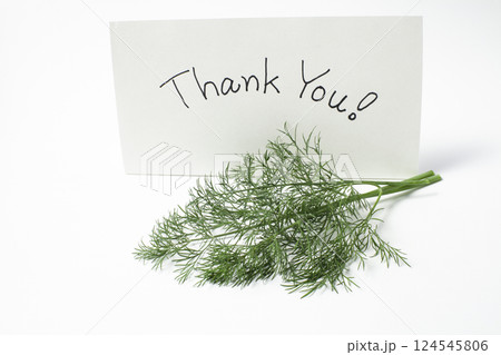 ハーブとメッセージカード 124545806