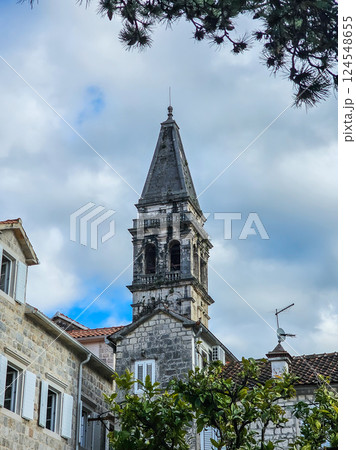 Perast: A seaside pearl of history and summer charm 124548655