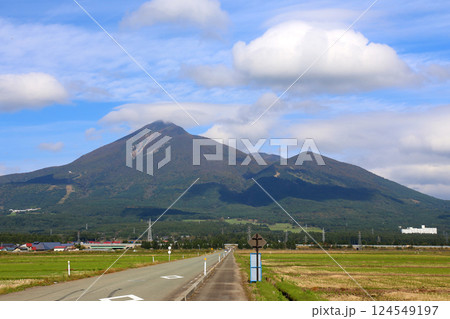 磐梯山 会津磐梯山 猪苗代 トヨタロード 田んぼ 猪苗代代塩川線 磐梯町 星野リゾート ネコマ 磐梯山 会津磐梯山 猪苗代 トヨタロード 田んぼ 猪苗代代塩川線 磐梯町 星野リゾート ネコマ 124549197
