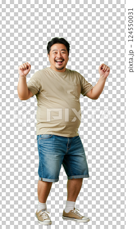 踊っている男性 124550031
