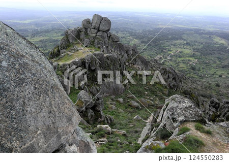 ポルトガルのモンサント 124550283