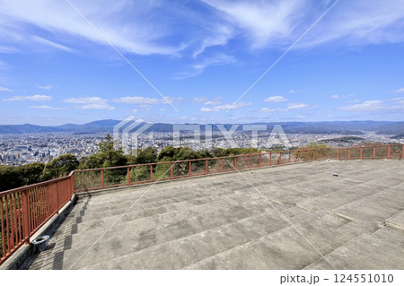 京都府、将軍塚西展望台からの眺め 京都府、将軍塚西展望台からの眺め 124551010