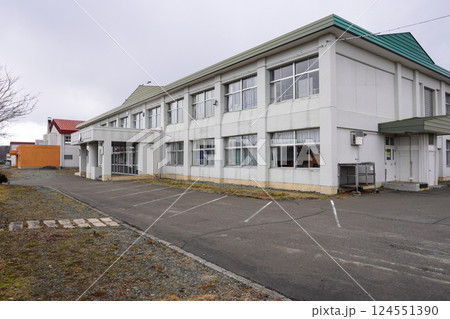 安平町立安平小学校(廃校) 安平町立安平小学校(廃校) 124551390