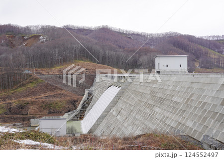 厚幌ダム 124552497