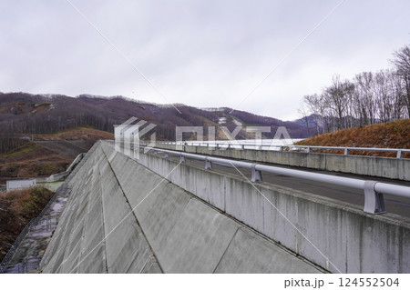 厚幌ダム 124552504