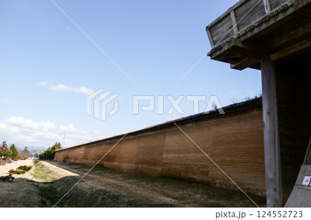 志波城古代公園跡坂上田村麻呂が桓武天皇の名により造った東北地方蝦夷を治めるための軍事と行政の為の役所 124552723