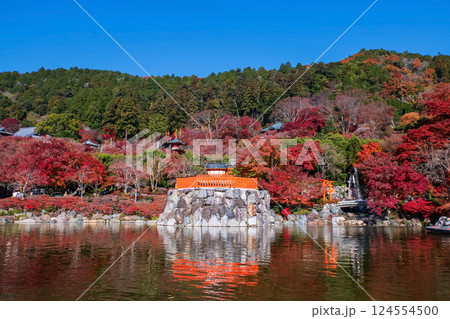 Shrine by pond and pagoda of Katsuo-ji temple in autumn, Minoh Shrine by pond and pagoda of Katsuo-ji temple in autumn, Minoh 124554500