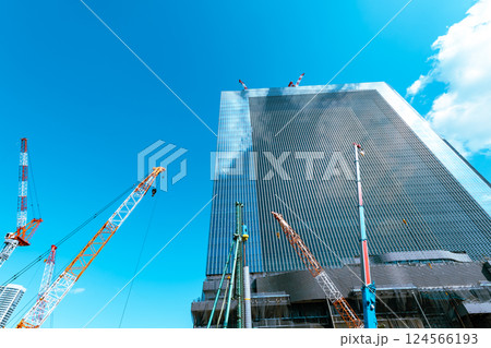 建設中のビルと数々のクレーン 高輪ゲートウェイ 2025.03 i-4 ライトカラー 建設中のビルと数々のクレーン 高輪ゲートウェイ 2025.03 i-4 ライトカラー 124566193