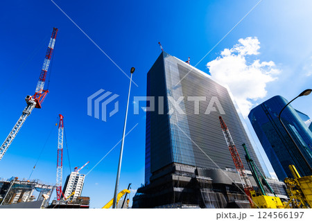 建設中のビルと数々のクレーン 高輪ゲートウェイ 2025.03 j-2 高彩度コントラスト 建設中のビルと数々のクレーン 高輪ゲートウェイ 2025.03 j-2 高彩度コントラスト 124566197