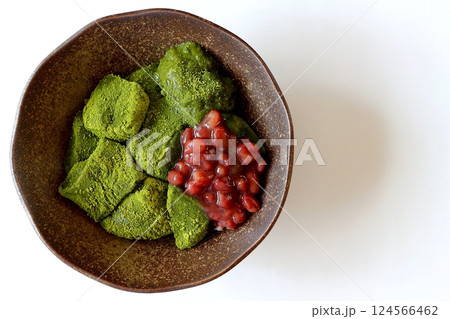 片栗粉で作った手作り抹茶わらび餅 片栗粉で作った手作り抹茶わらび餅 124566462