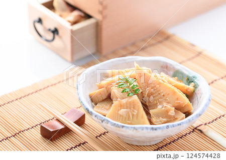 春の贅沢 竹の子土佐煮 （ 筍の煮物 ）  124574428