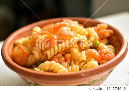 Fusilli pasta with vegetables, ready to eat 124574646