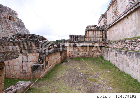 Mayan ruins of Uxmal, yucatan, mexico 124579192