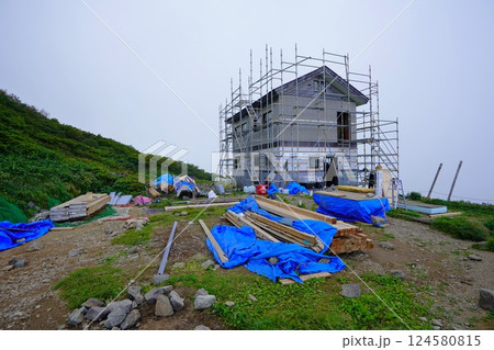 改修中の大朝日小屋 改修中の大朝日小屋 124580815