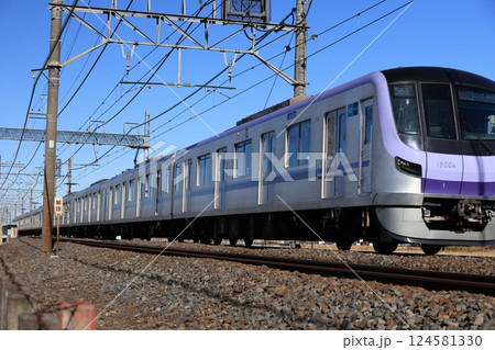 東武日光線を走る東京メトロ中央林間行きの急行電車 124581330
