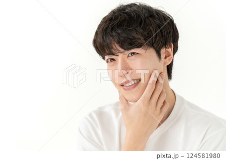 美容男子　ビューティー 124581980