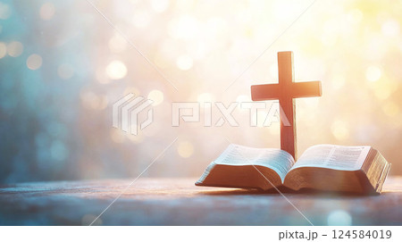 光輝く聖書 124584019