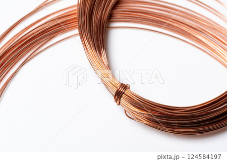 束ねた銅線 束ねた銅線 124584197