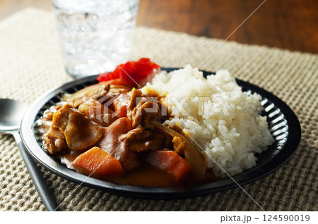 カレーライス(ポークカレー) カレーライス(ポークカレー) 124590019