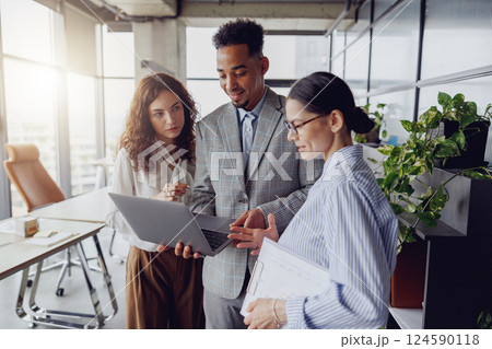 The importance of Business Team Collaboration in the Modern Office Environment cannot be overstated 124590118