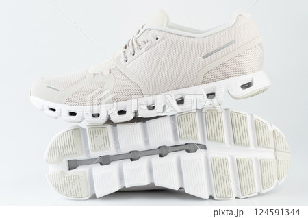 Light running white shoes 124591344