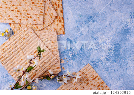 Traditional Jewish bread matzo for Passover Traditional Jewish bread matzo for Passover 124593916