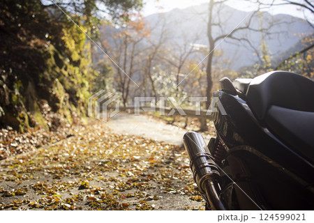 秋のバイクツーリング 秋のバイクツーリング 124599021