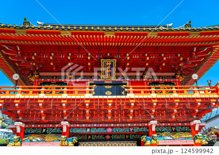 【東京都】夏の爽やかな青空が広がる神田明神 【東京都】夏の爽やかな青空が広がる神田明神 124599942