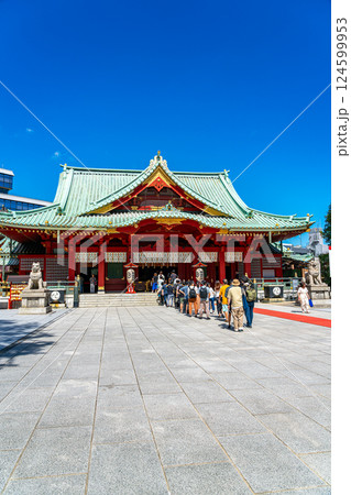 【東京都】夏の爽やかな青空が広がる神田明神 124599953