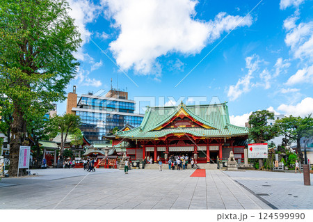 【東京都】夏の爽やかな青空が広がる神田明神 【東京都】夏の爽やかな青空が広がる神田明神 124599990