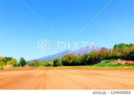 5月の浅間山   信州の山々   信州の自然 5月の浅間山   信州の山々   信州の自然 124600668