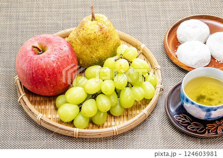 フルーツ盛合せとお茶 124603981