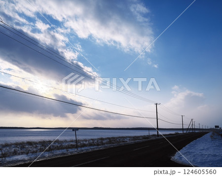 厳冬の野付半島　野付風連公園線 124605560