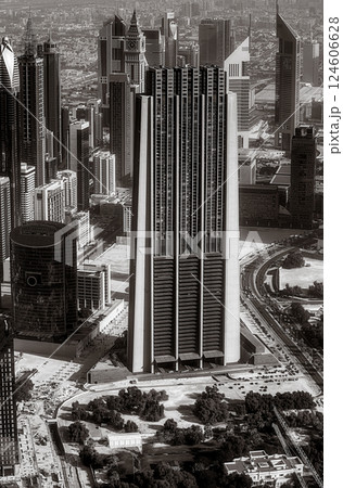 View of Sheikh Zayed Road skyscrapers and downtown from Burj Khalifa in Duba 124606628