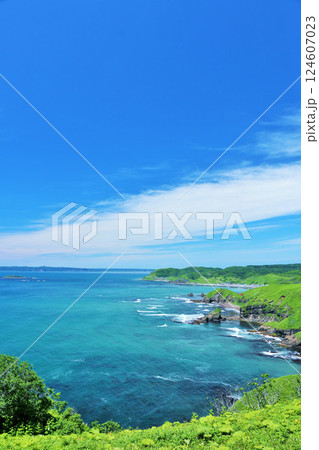 北海道 青空の岬風景 北海道 青空の岬風景 124607023