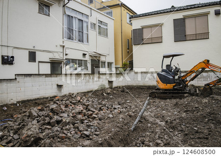 再開発　整地された土地　解体　住居跡　跡地 124608500