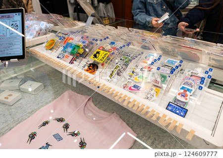 ナイキソウルでワッペンカスタムをやってみる 明洞通り 韓国ソウル ナイキソウルでワッペンカスタムをやってみる 明洞通り 韓国ソウル 124609777