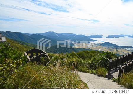 【韓国/巨済島】鶏龍山　巨済捕虜収容所跡地の風景 124610414