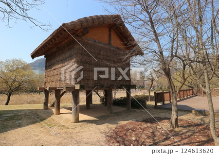 韓国 鳳凰洞遺跡 韓国 鳳凰洞遺跡 124613620