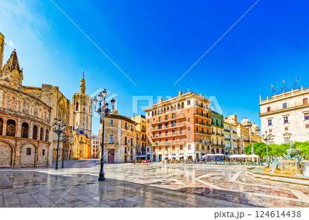 Basilica Cathedral of the Assumption of Our Lady. Valencia. 124614438