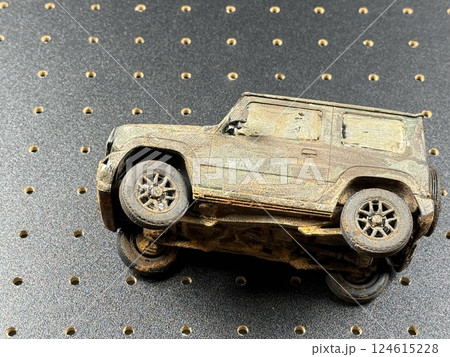 錆びた車　ジープ 124615228
